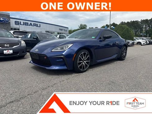 Used 2022 Toyota GR86 w/ ALL Weather Mat Package (TMS) RWD image 1
