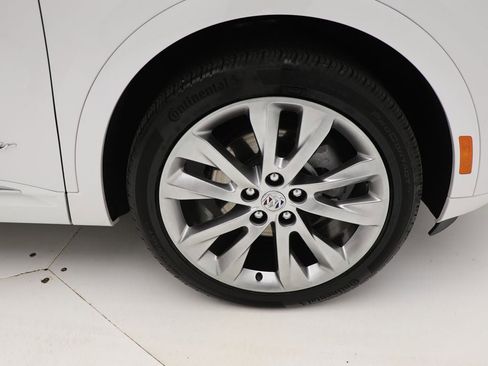 Used 2023 Buick Envision Avenir image 10