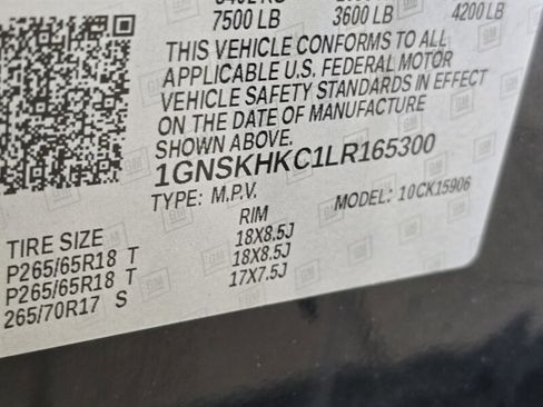 Used 2020 Chevrolet Suburban LT image 38