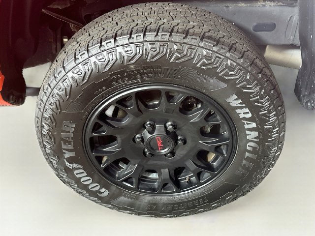 Certified 2024 Toyota Tacoma TRD Sport AWD/4WD image 37