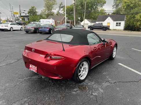 Used 2024 MAZDA MX-5 Miata Sport image 6