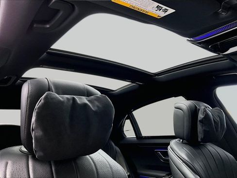 Certified 2023 Mercedes-Benz S 500 4MATIC image 17