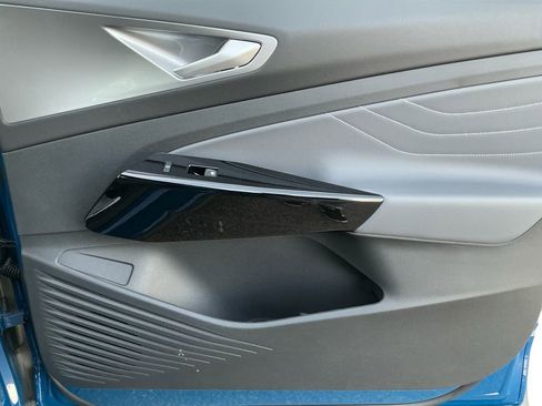 New 2026 Volkswagen ID.4 Pro S image 16