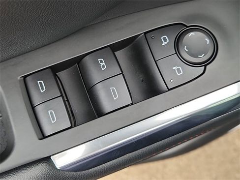 Used 2025 Chevrolet Traverse Z71 w/ Enhanced Driving Package image 24