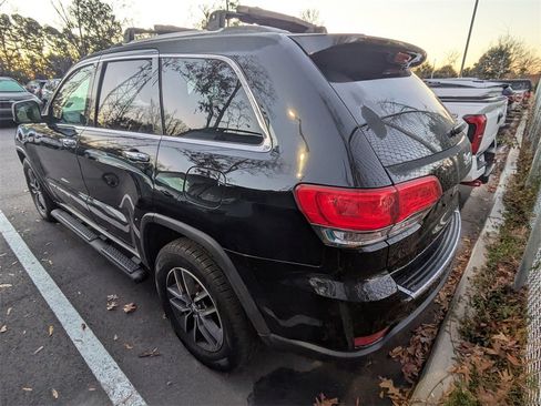 Used 2018 Jeep Grand Cherokee Limited image 4