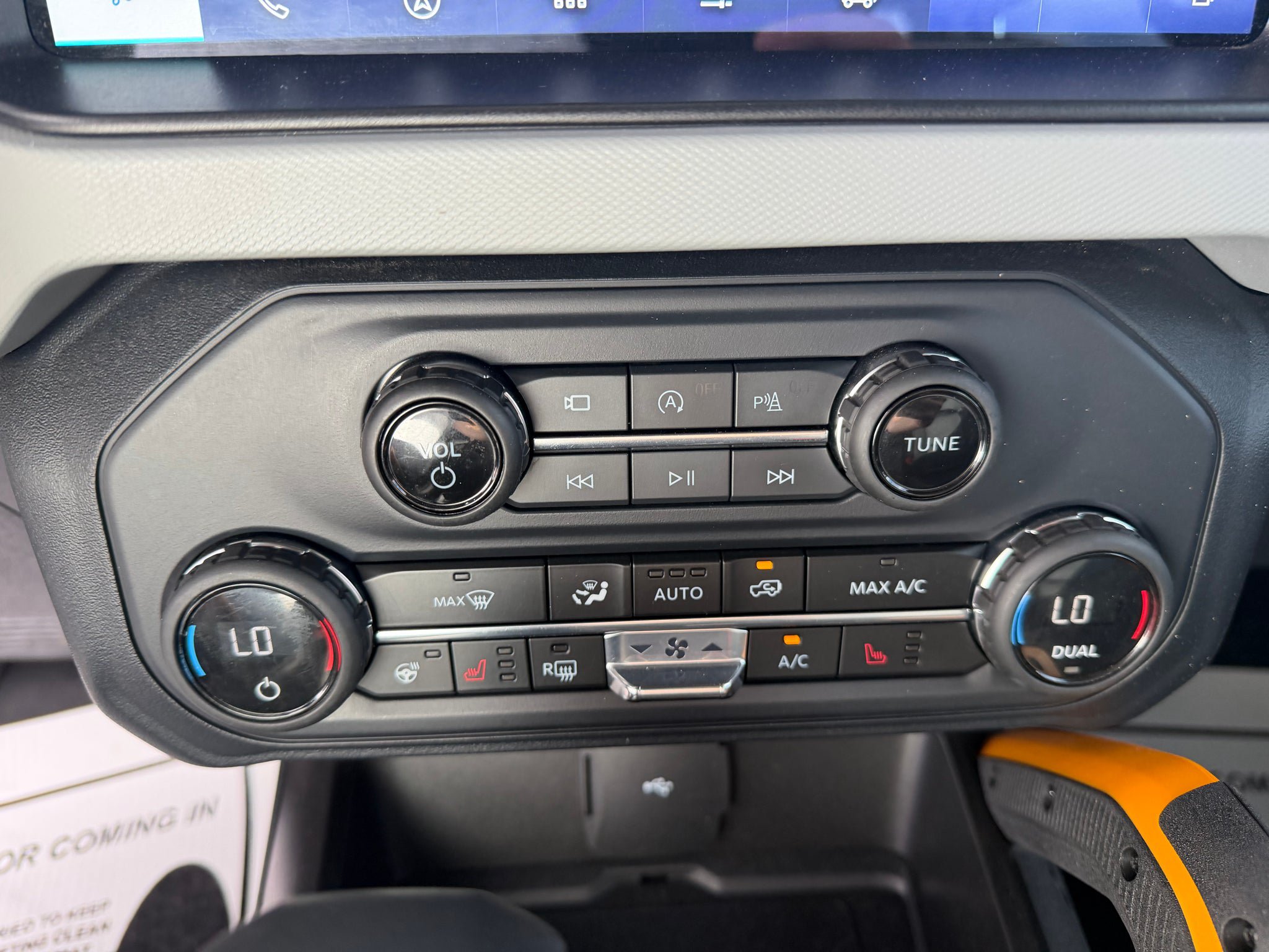 Used 2023 Ford Bronco Badlands AWD/4WD image 17