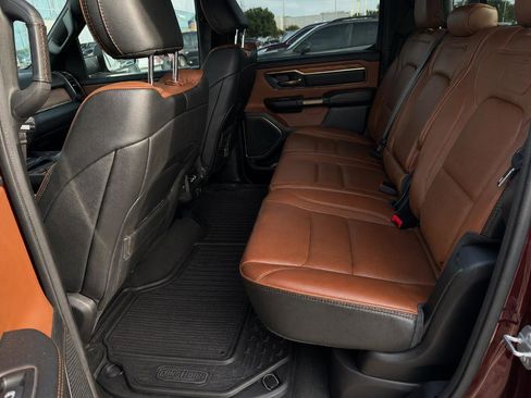 Used 2022 RAM 1500 Limited w/ Body Color Bumper Group AWD/4WD image 5
