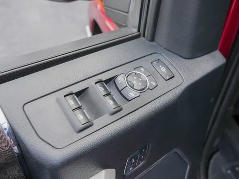 Used 2018 Ford F250 Lariat w/ Chrome Package AWD/4WD image 22