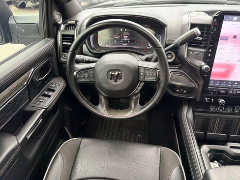 Used 2025 RAM 3500 Limited AWD/4WD image 14