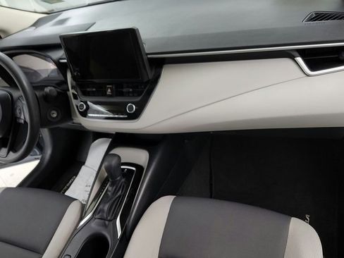 Used 2023 Toyota Corolla LE FWD image 27