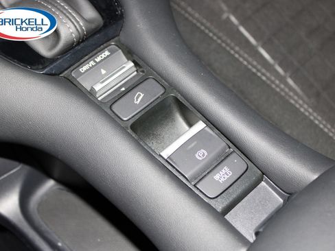 Certified 2024 Honda HR-V LX image 36