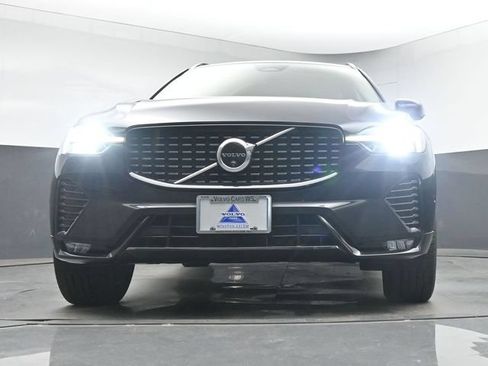 Used 2024 Volvo XC60 B5 Plus w/ Protection Package Premier AWD/4WD image 12