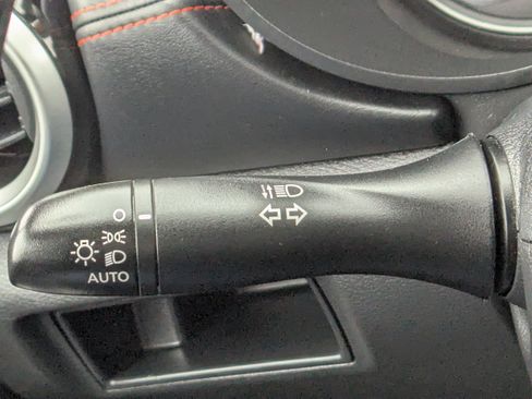 Used 2024 Nissan Versa SR FWD image 27