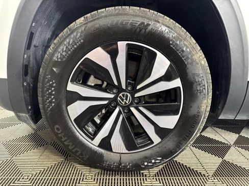 Certified 2026 Volkswagen Atlas SE AWD/4WD image 10