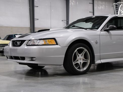 Used 1999 Ford Mustang GT image 39