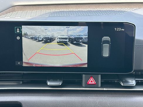 New 2026 Kia Carnival EX FWD image 36