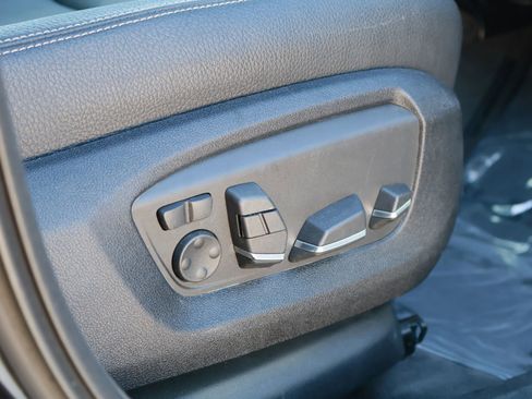 Used 2014 BMW 550i Gran Turismo xDrive 550i Gran Turismo xDrive Sedan image 30