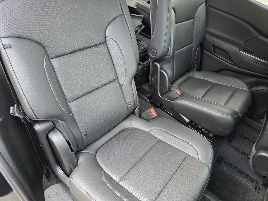 Used 2020 GMC Acadia SLT w/ Driver Alert Package II FWD image 21
