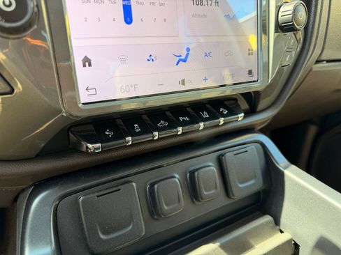 Used 2015 Chevrolet Silverado 2500 LTZ w/ LTZ Plus Package AWD/4WD image 28