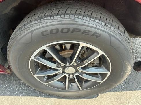 Used 2019 Dodge Grand Caravan GT FWD image 25
