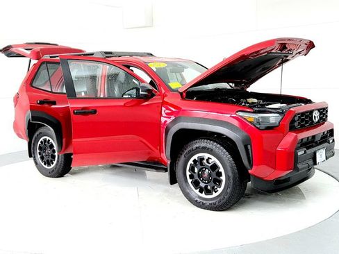 Used 2025 Toyota 4Runner TRD Off-Road Premium w/ Tow Technology Package AWD/4WD image 12