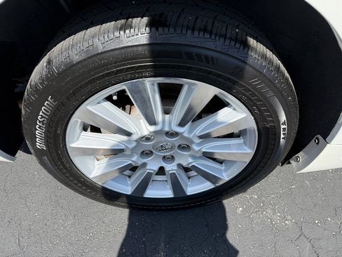Used 2017 Toyota Sienna XLE AWD Van 3.5L 6-Cyl w/ XLE Navigation Package image 45