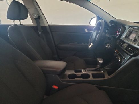 Used 2017 Kia Optima LX FWD image 21