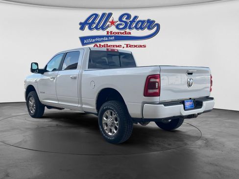 Used 2024 RAM 2500 Laramie AWD/4WD image 3