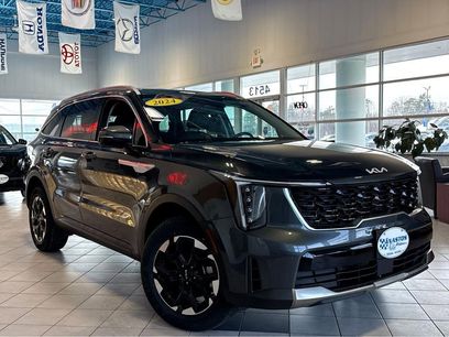 Used 2024 Kia Sorento S
