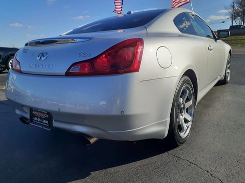 Used 2010 INFINITI G37 x Coupe w/ Premium Pkg image 7