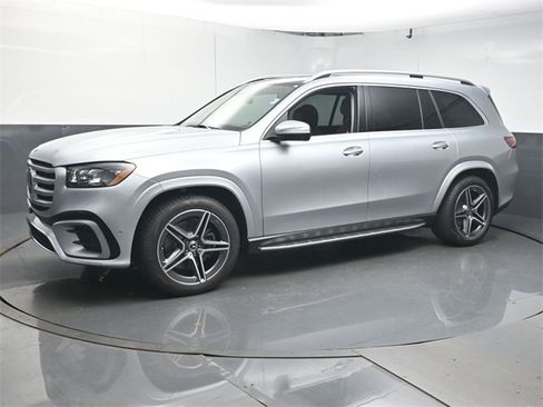 New 2026 Mercedes-Benz GLS 450 4MATIC image 4