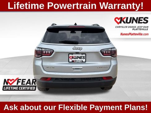 Used 2025 Jeep Compass Limited AWD/4WD image 4