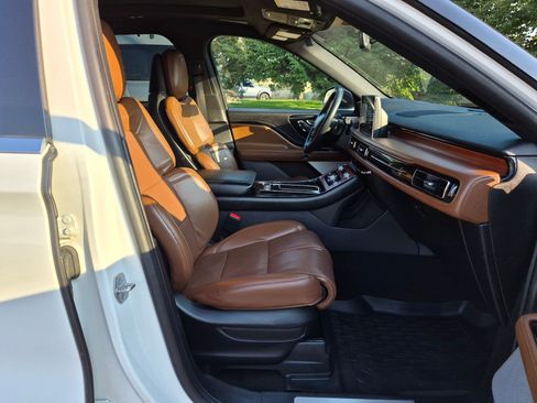 Used 2021 Lincoln Aviator Reserve w/ Equipment Group 202A AWD/4WD image 34