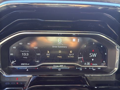 Used 2024 GMC Sierra 1500 SLE w/ Preferred Package image 9