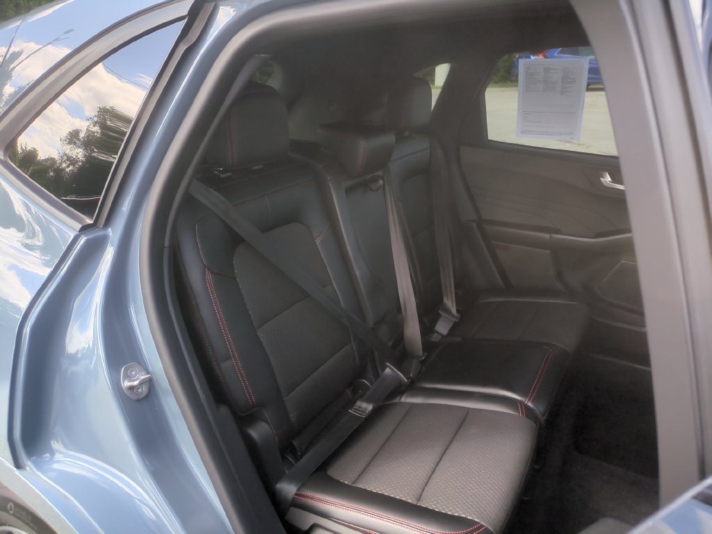 Used 2023 Ford Escape ST-Line w/ Tech Pack #1 AWD/4WD image 16