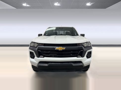 Used 2023 Chevrolet Colorado LT w/ LT Convenience Package RWD image 4