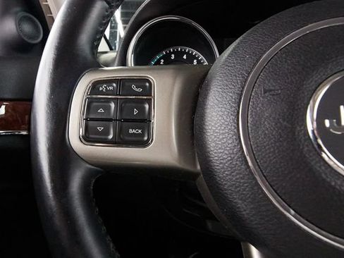 Used 2013 Jeep Grand Cherokee Limited w/ Trailer Tow Group IV AWD/4WD image 19