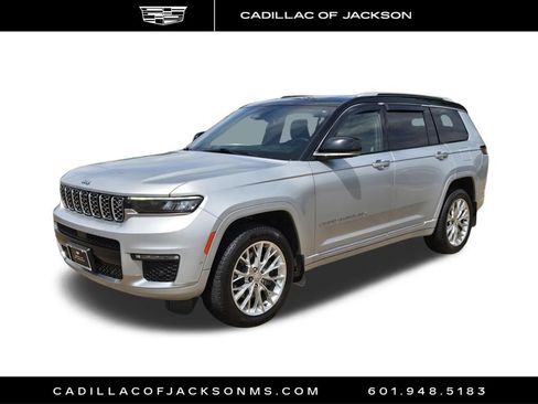 Used 2021 Jeep Grand Cherokee L Summit w/ Advanced Protech Group IV AWD/4WD image 2