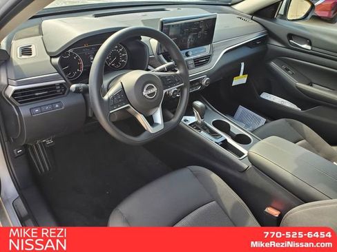 New 2025 Nissan Altima 2.5 SV w/ SV Special Edition Package image 9