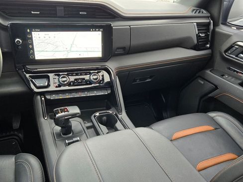 Used 2025 GMC Sierra 1500 AT4 w/ Technology Package image 37