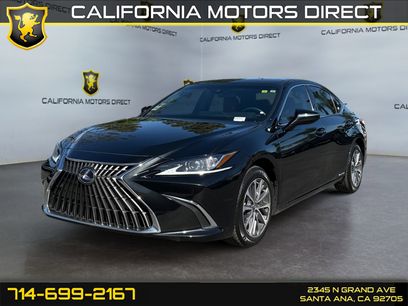 Used 2022 Lexus ES 300h w/ Premium Package
