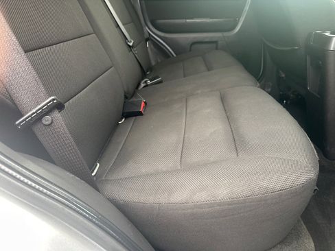 Used 2010 Ford Escape XLT image 13