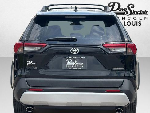 Used 2019 Toyota RAV4 Adventure AWD/4WD image 4
