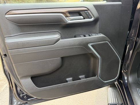 Used 2022 Chevrolet Silverado 1500 LT image 12