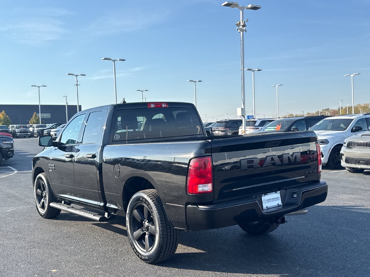 Used 2022 RAM 1500 Express w/ Wheel & Sound Group AWD/4WD image 4