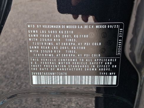 Used 2022 Volkswagen Tiguan SE R-Line image 27