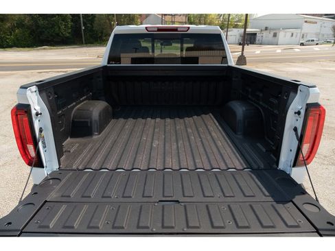 New 2026 GMC Sierra 1500 SLT w/ SLT Premium Plus Package image 36