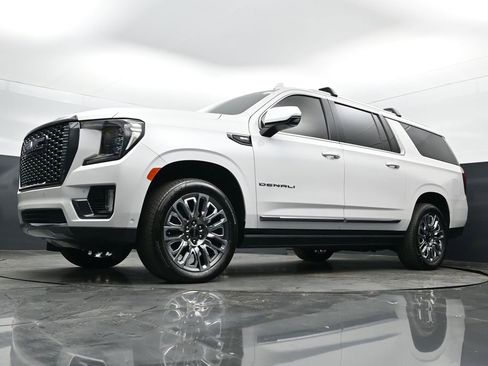 Used 2024 GMC Yukon XL Denali Ultimate image 22