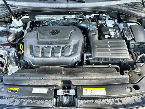 Used 2024 Volkswagen Tiguan Wolfsburg Edition image 13