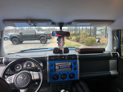 Used 2007 Toyota FJ Cruiser 4WD image 7